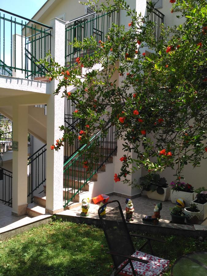 Apartmani Villa Radovic Risan Esterno foto