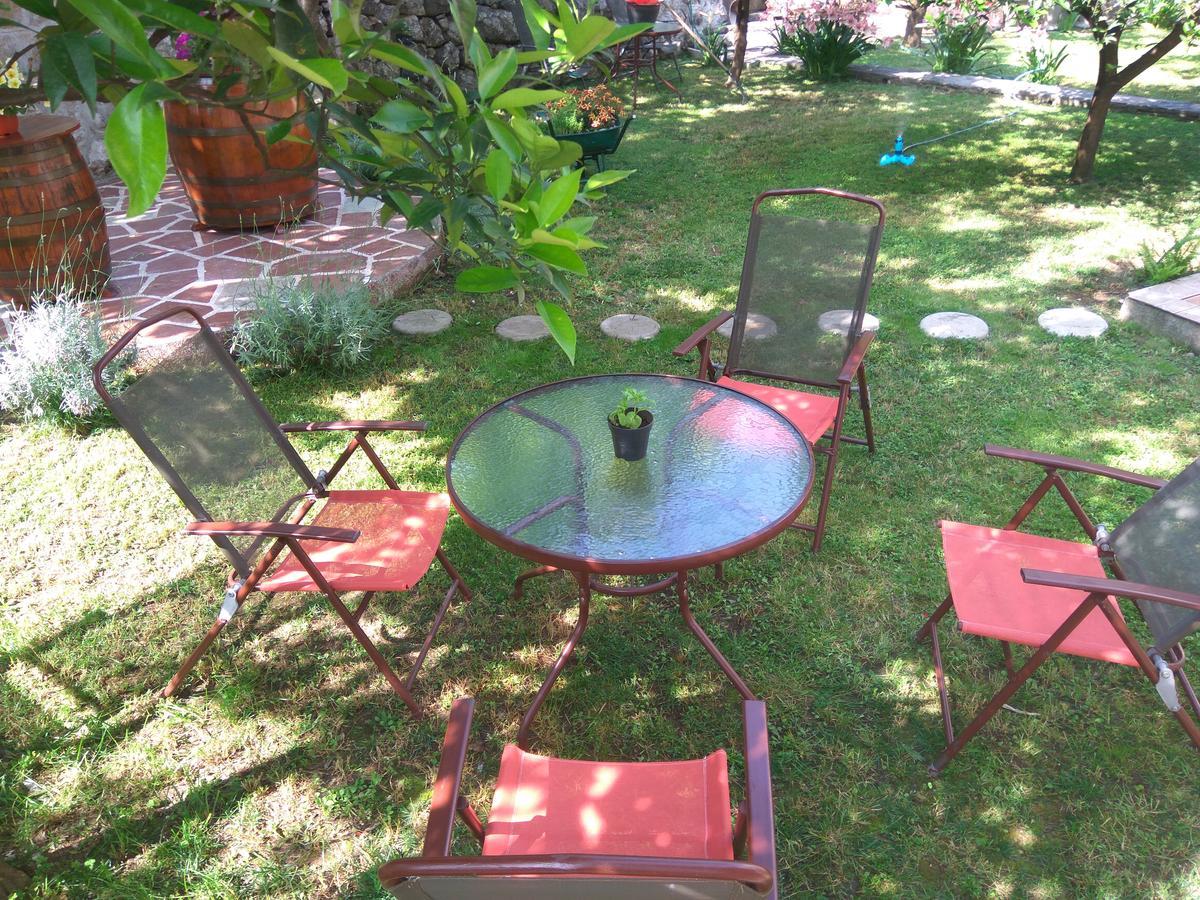 Apartmani Villa Radovic Risan Esterno foto