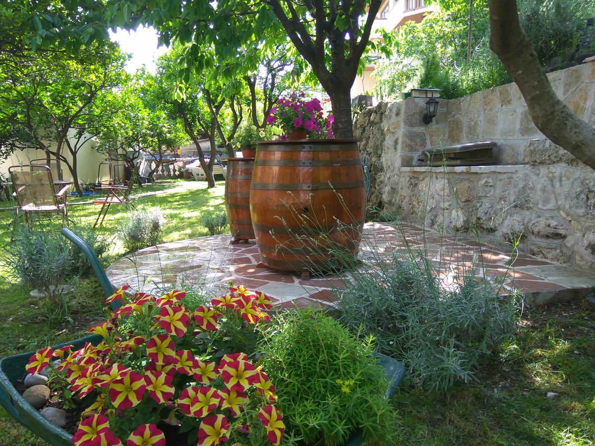 Apartmani Villa Radovic Risan Esterno foto